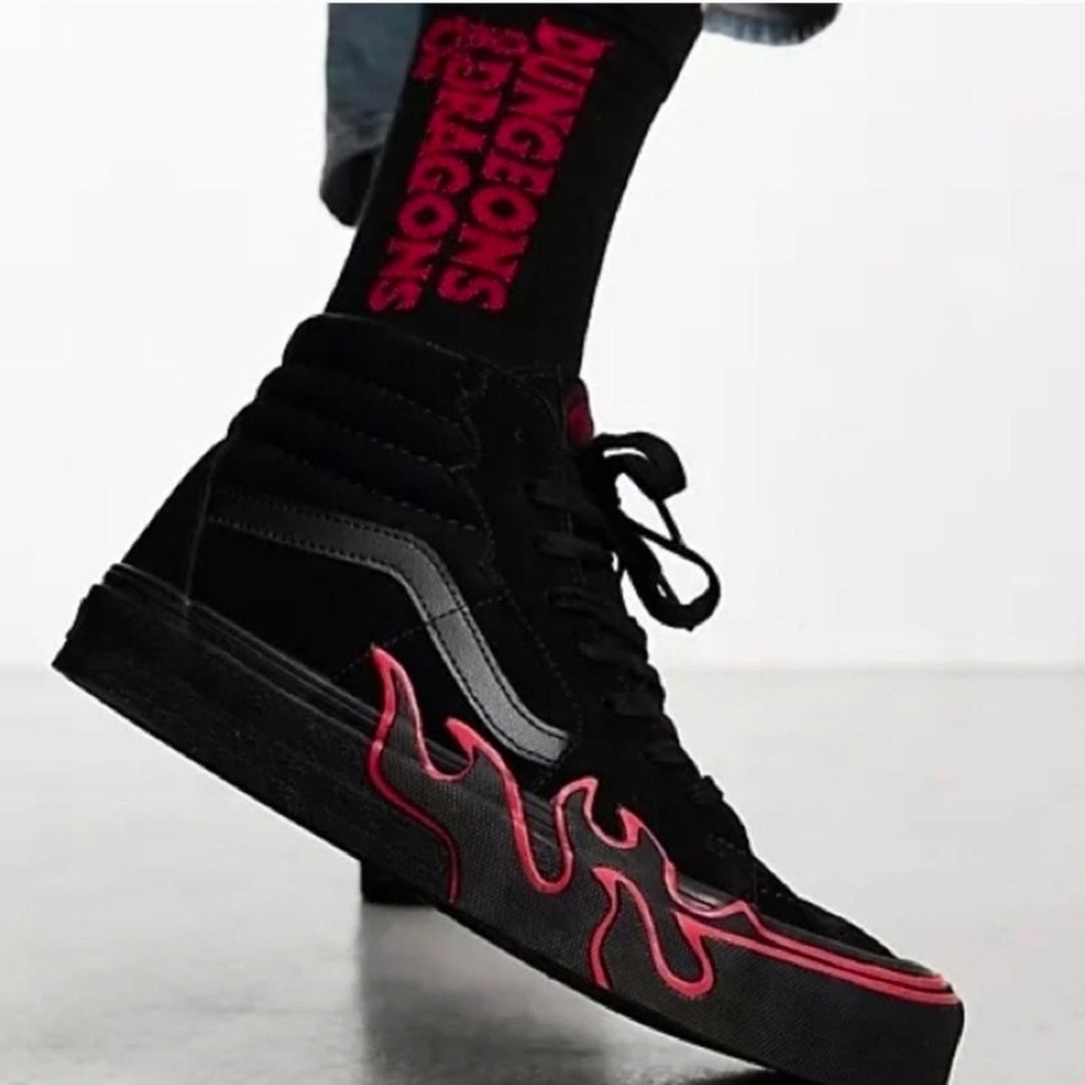 Vans Sk8 Hi Suede High Top Skate Shoes Mens Size 6 Womens 7.5 Black Red Flames